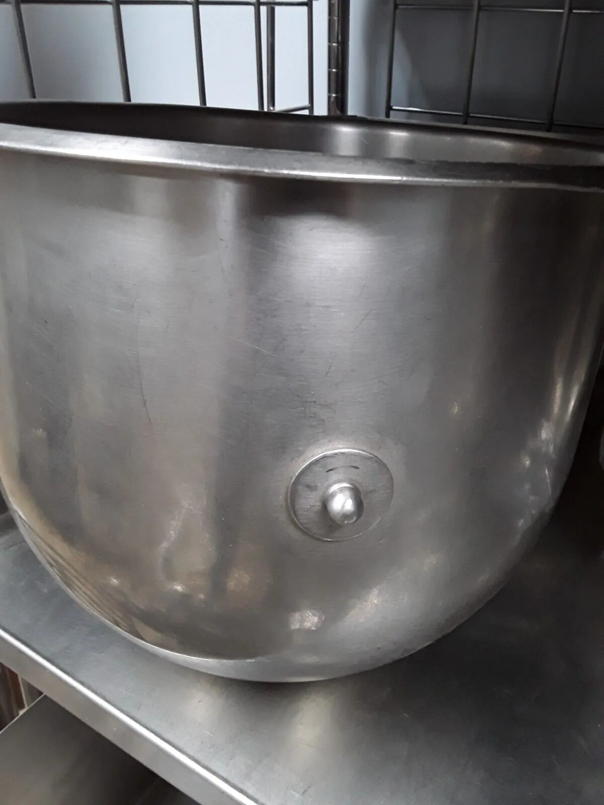 Used Hobart A200 - 20 QT Stainless Steel Bowl